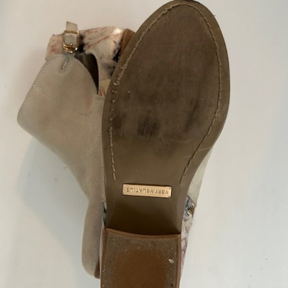 Suede Flowered Ankle Booties by Very Volatile, 8.5 - Picture 7 of 7
